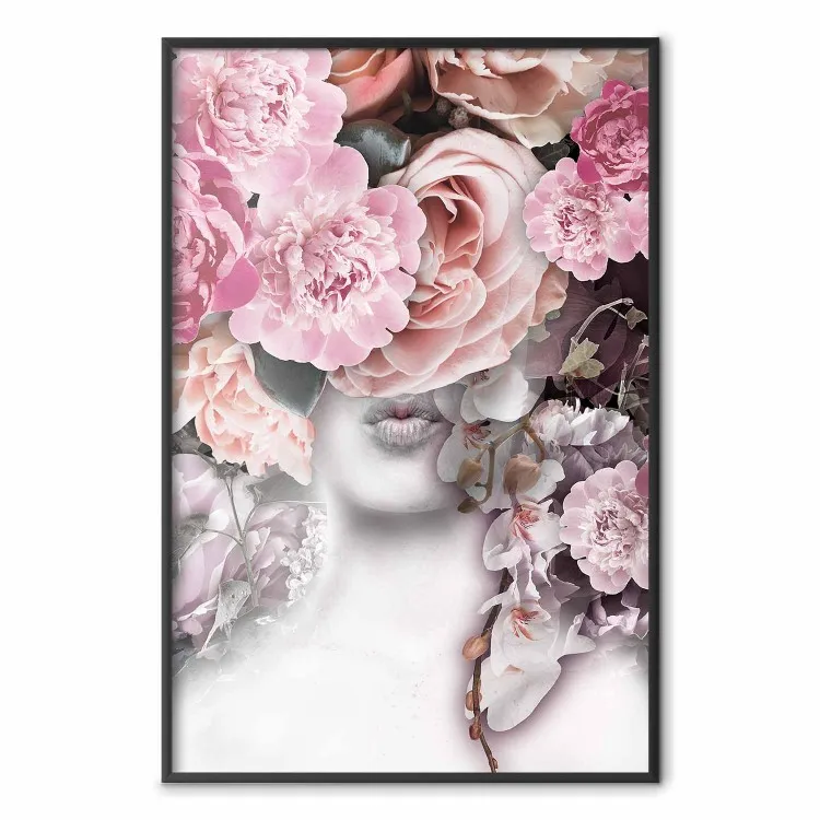 Baiser Doux - portrait abstrait femme entourée de roses claires