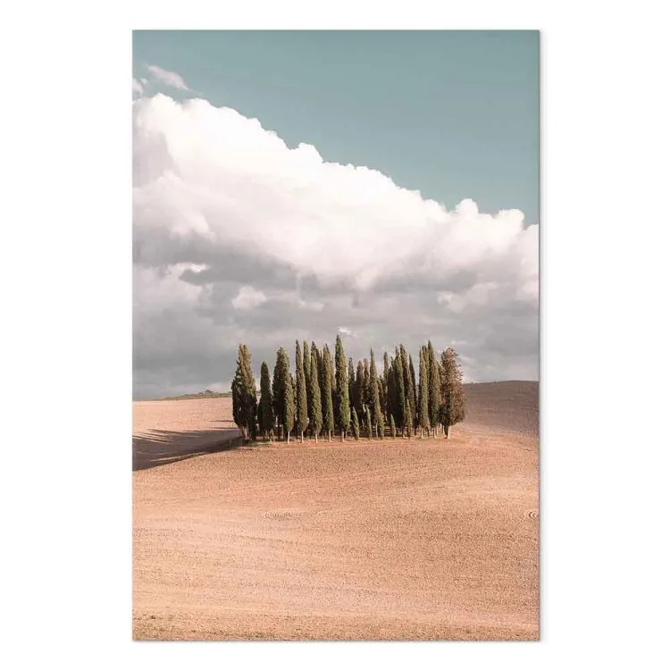 Forêt toscane - le paysage de la Toscane, les nuages ​​et les cyprès