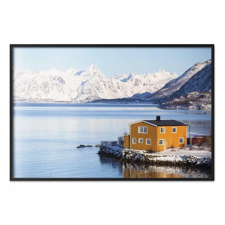 Maison jaune - paysage hivernal des îles Lofoten en Norvège