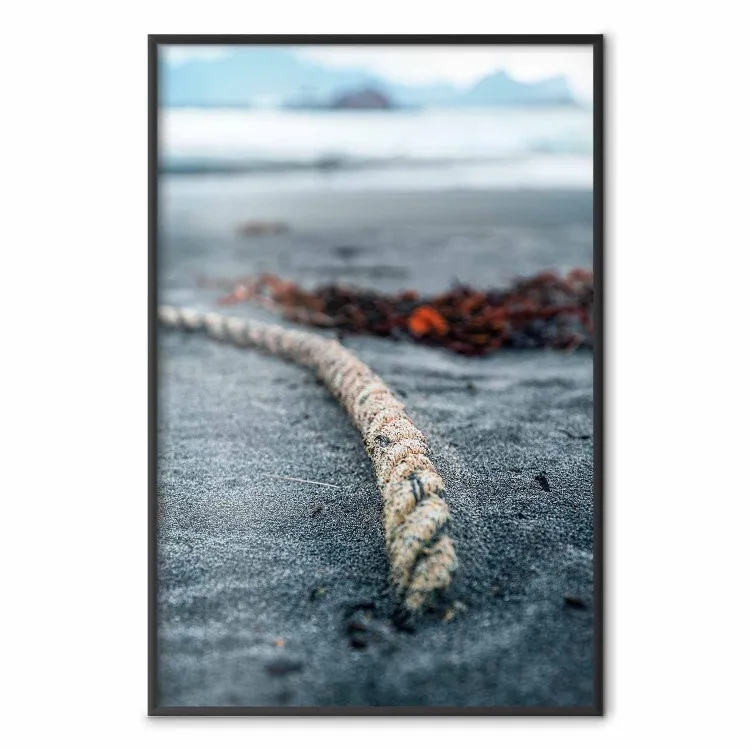 Souvenir d'une croisière - plage sombre et ligne de bateau