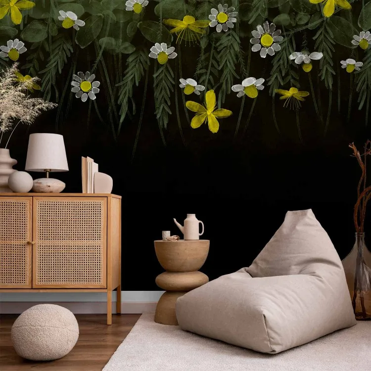 Herbier à la maison - des fleurs blanches sur fond noir